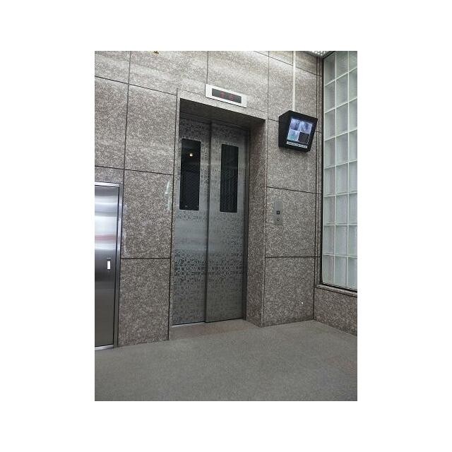 エレベーターホール 防犯カメラ付きエレベーター(その他建物画像)