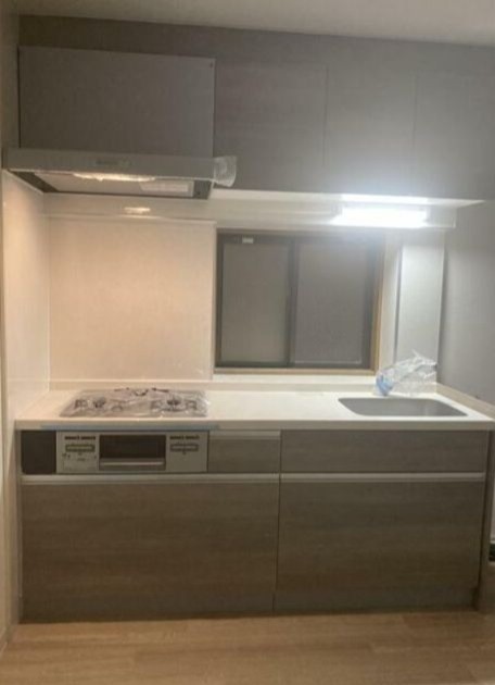 車を守る敷地内立体駐車場・エレバーター式タワーパーキング・入出庫時間は早くて使いやすいです(その他建物画像)