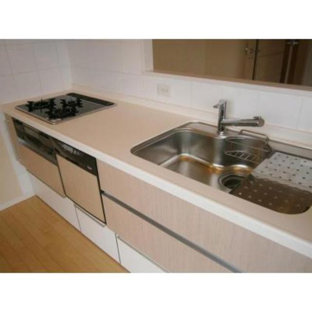 ※写真は同タイプ住戸です。(キッチン)