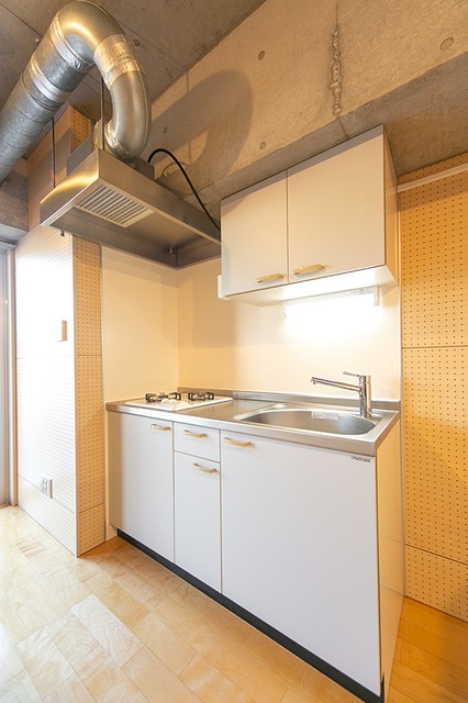 ※写真は同タイプ住戸です。(キッチン)