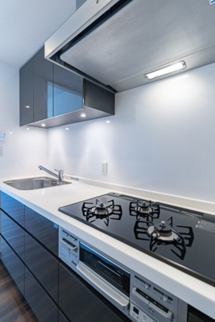 ※写真は同タイプ住戸です。(キッチン)