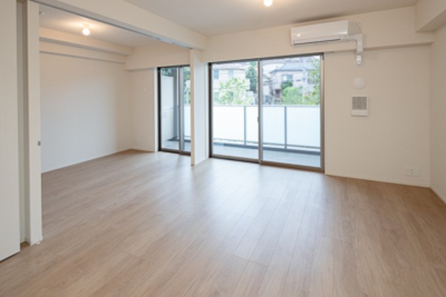 ※写真は同タイプ住戸です。(居間)