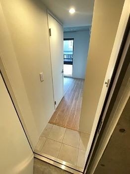 ※同仕様写真含む(玄関)