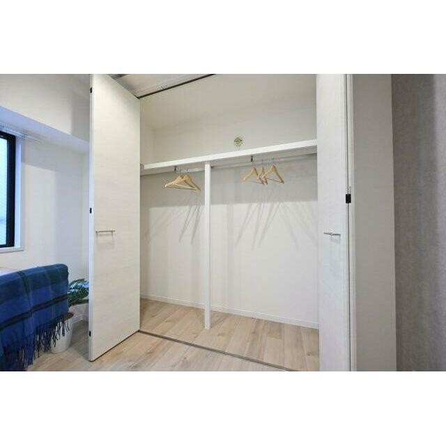 クローゼット※室内設置の家具・小物はイメージです。※(内装)