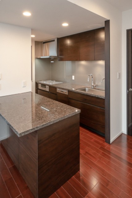 ※写真は同タイプ住戸です。(キッチン)