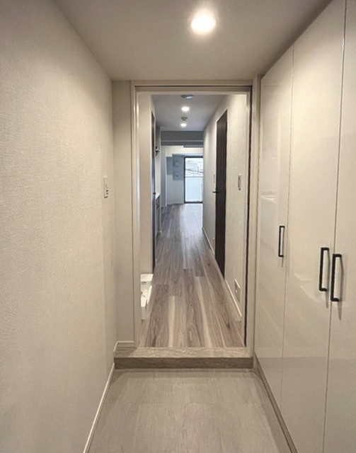 ※写真は同タイプ住戸です。(玄関)