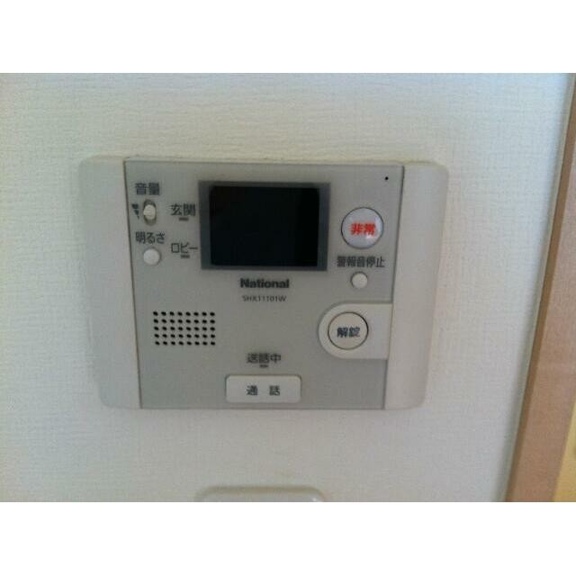 モニター付きインターフォンなので来訪者の確認もバッチリ！※写真転用