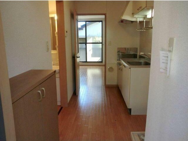 ※リフォーム前の写真です(玄関)