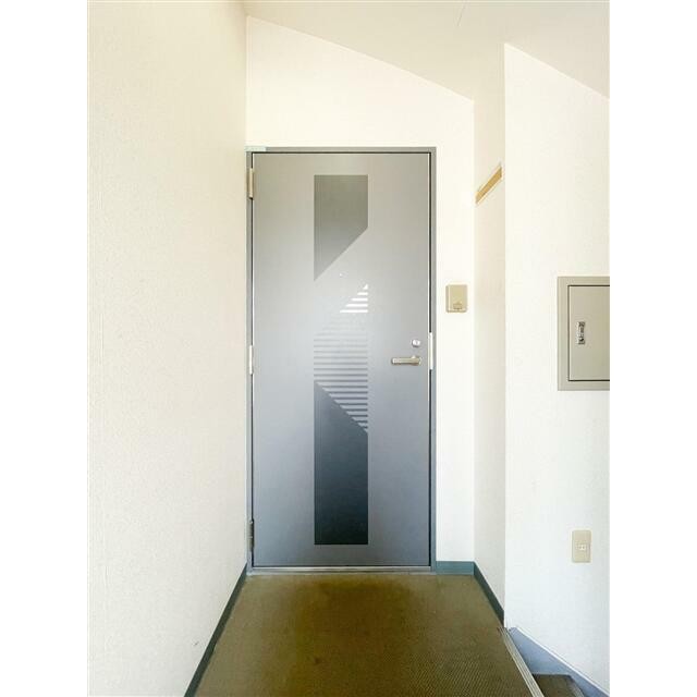 ※同仕様写真含む(玄関)