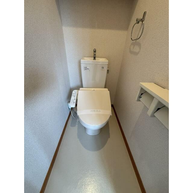 ウォシュレットは新品(内装)