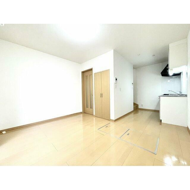 収納が豊富なダイニング！(居間)