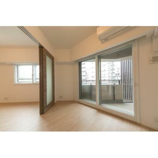 ※写真は同タイプ住戸です。(居間)