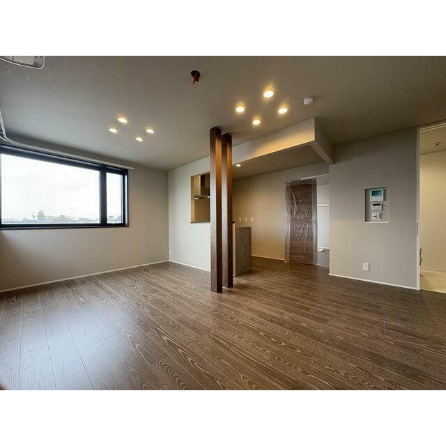 ※新築工事中につき、掲載写真は別部屋の参考写真です(居間)