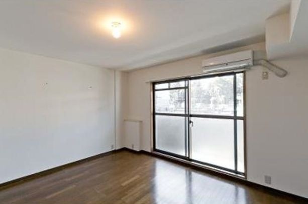 ※同仕様写真含む(居間)