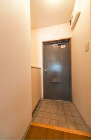 ※同仕様写真含む(玄関)