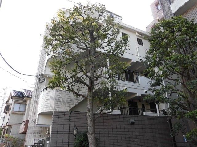 世田谷区下馬１丁目 【賃貸居住】マンション