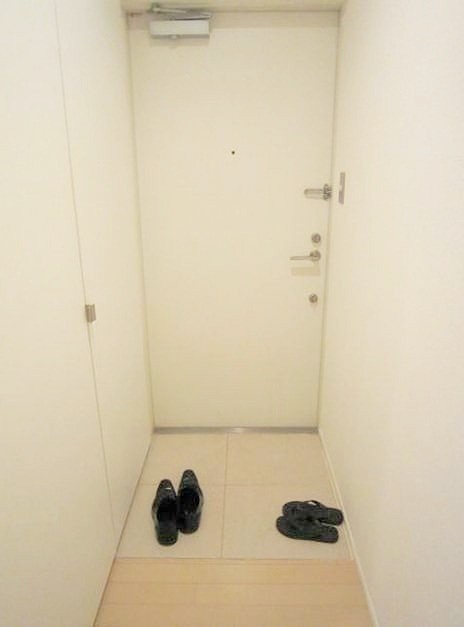 ※同仕様写真含む(玄関)