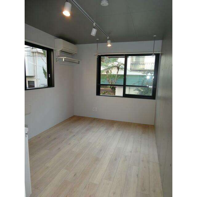 1R7．1帖（廊下含む）(居間)