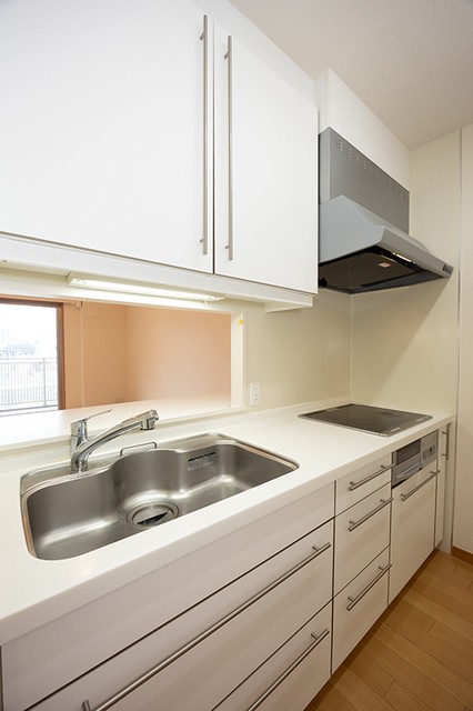 ※写真は同タイプ住戸です。(キッチン)