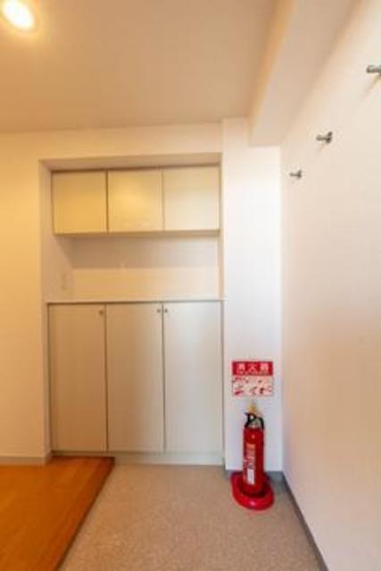 ※写真は同タイプ住戸です。(玄関)