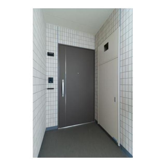 ※写真は同タイプ住戸です。(玄関)