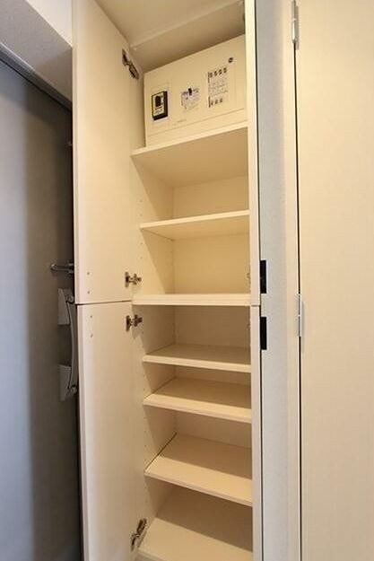 ※同仕様写真含む(玄関)