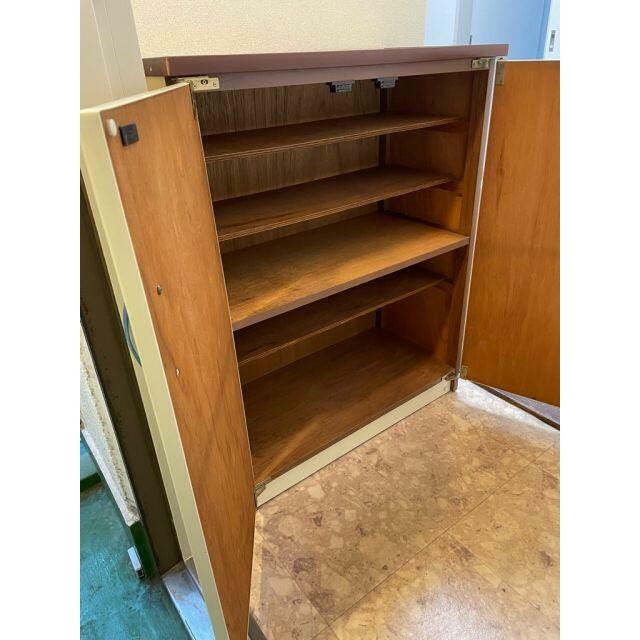 玄関横シューズボックス有り(内装)