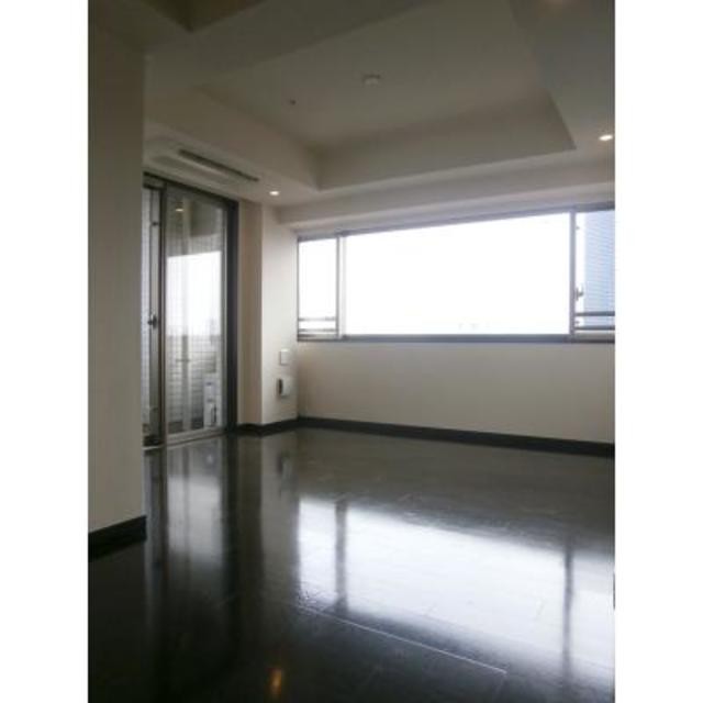 ※写真は同タイプ住戸です。(居間)