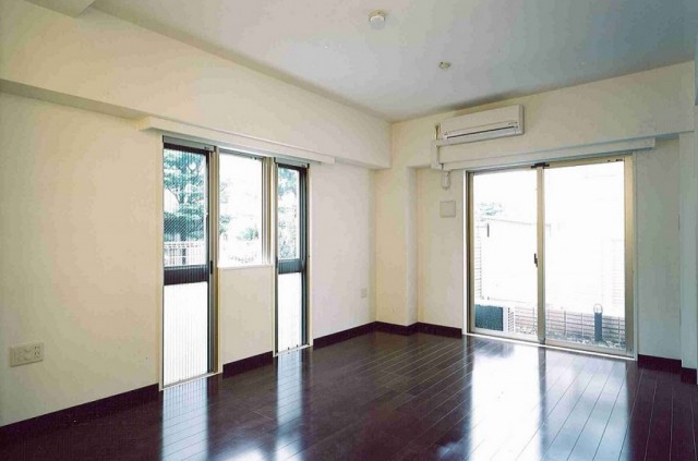 ※同仕様写真含む(居間)