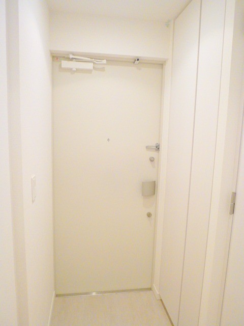 ※同仕様写真含む(玄関)