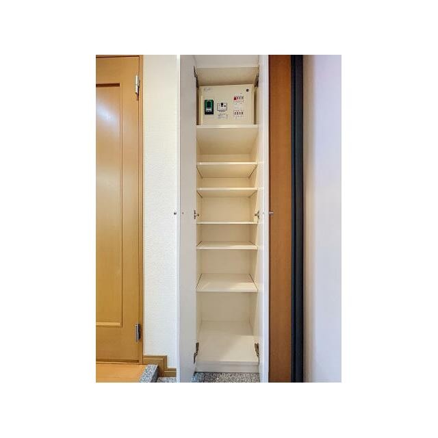 シューズボックス