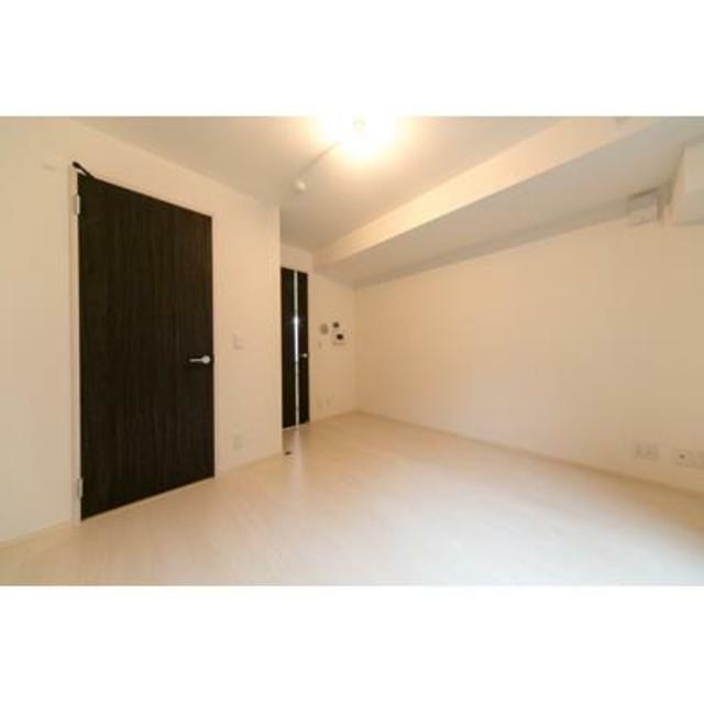 ※写真は同タイプ住戸です。(居間)