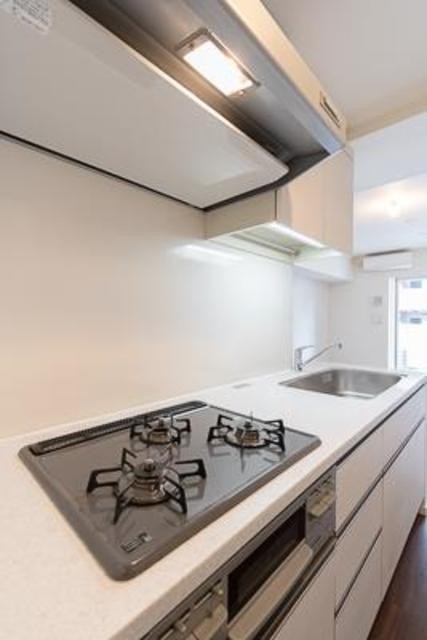 ※写真は同タイプ住戸です。(キッチン)