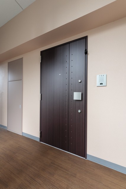 ※写真は同タイプ住戸です。(玄関)