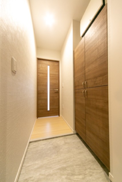 ※写真は同タイプ住戸です。(玄関)