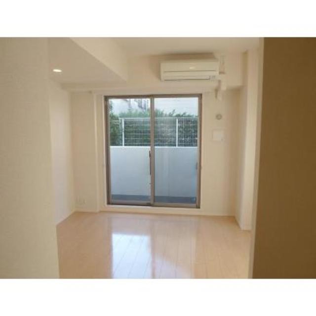 ※写真は同タイプ住戸です。(居間)