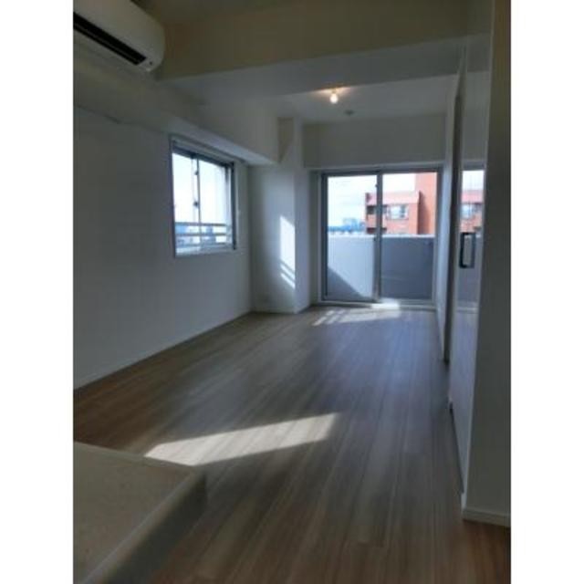 ※写真は同タイプ住戸です。(居間)