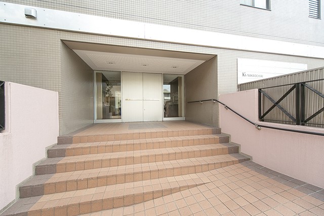 新宿区中落合１丁目 【賃貸居住】マンション