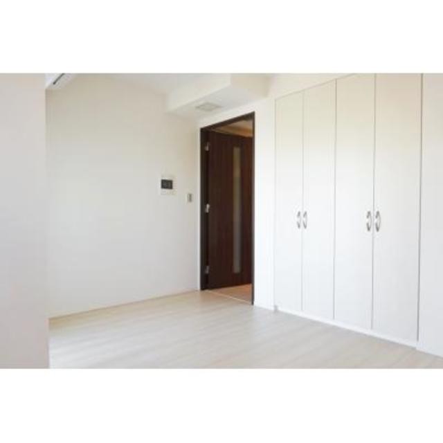 ※写真は同タイプ住戸です。(居間)