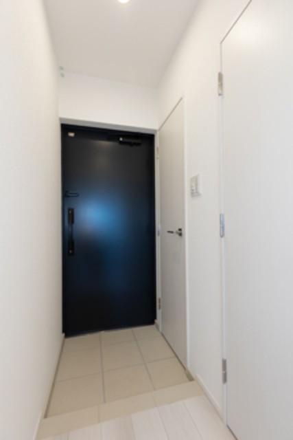 ※写真は同タイプ住戸です。(玄関)