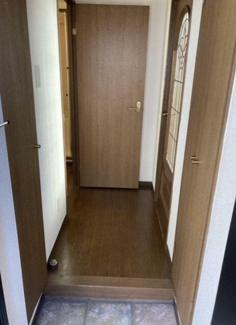 (玄関)