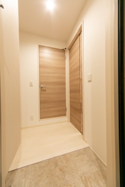※写真は同タイプ住戸です。(玄関)