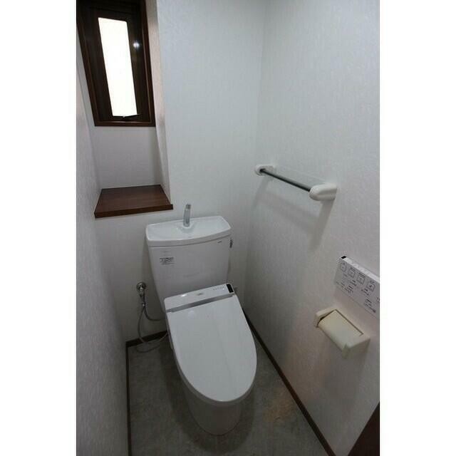 温水洗浄暖房便座(内装)