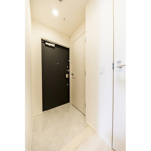 ※写真は同タイプ住戸です。(玄関)