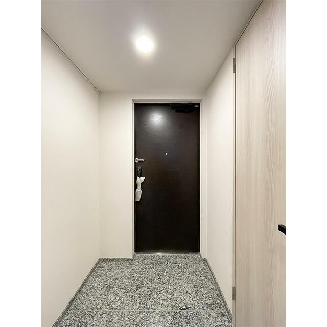 ※同仕様写真含む(玄関)