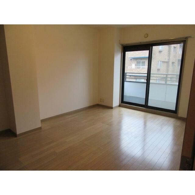 ※同仕様写真含む(居間)