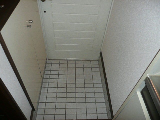 (玄関)