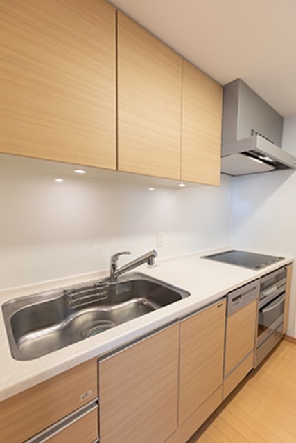 ※写真は同タイプ住戸です。(キッチン)