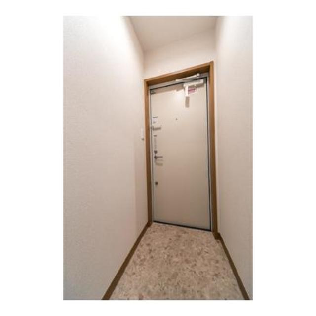 ※写真は同タイプ住戸です。(玄関)