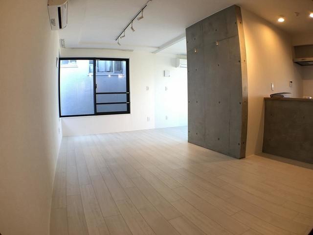 ※写真は同タイプ住戸です。(居間)